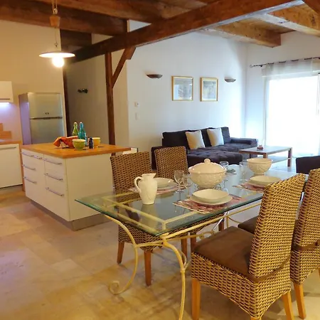 Domaine Les Rivales Apartment Cavaillon Exterior photo